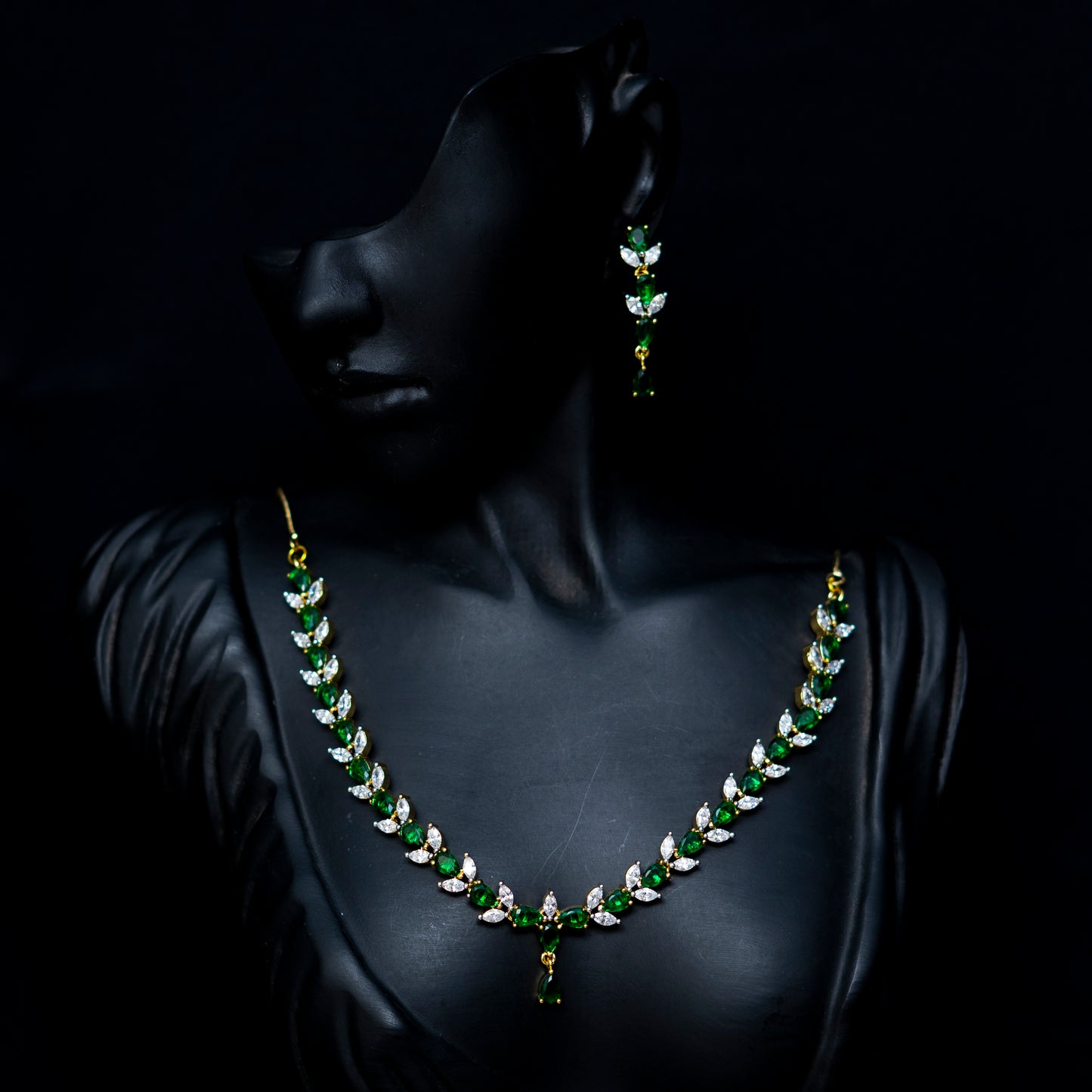 Green N Gold Necklace Set (1 Karat)