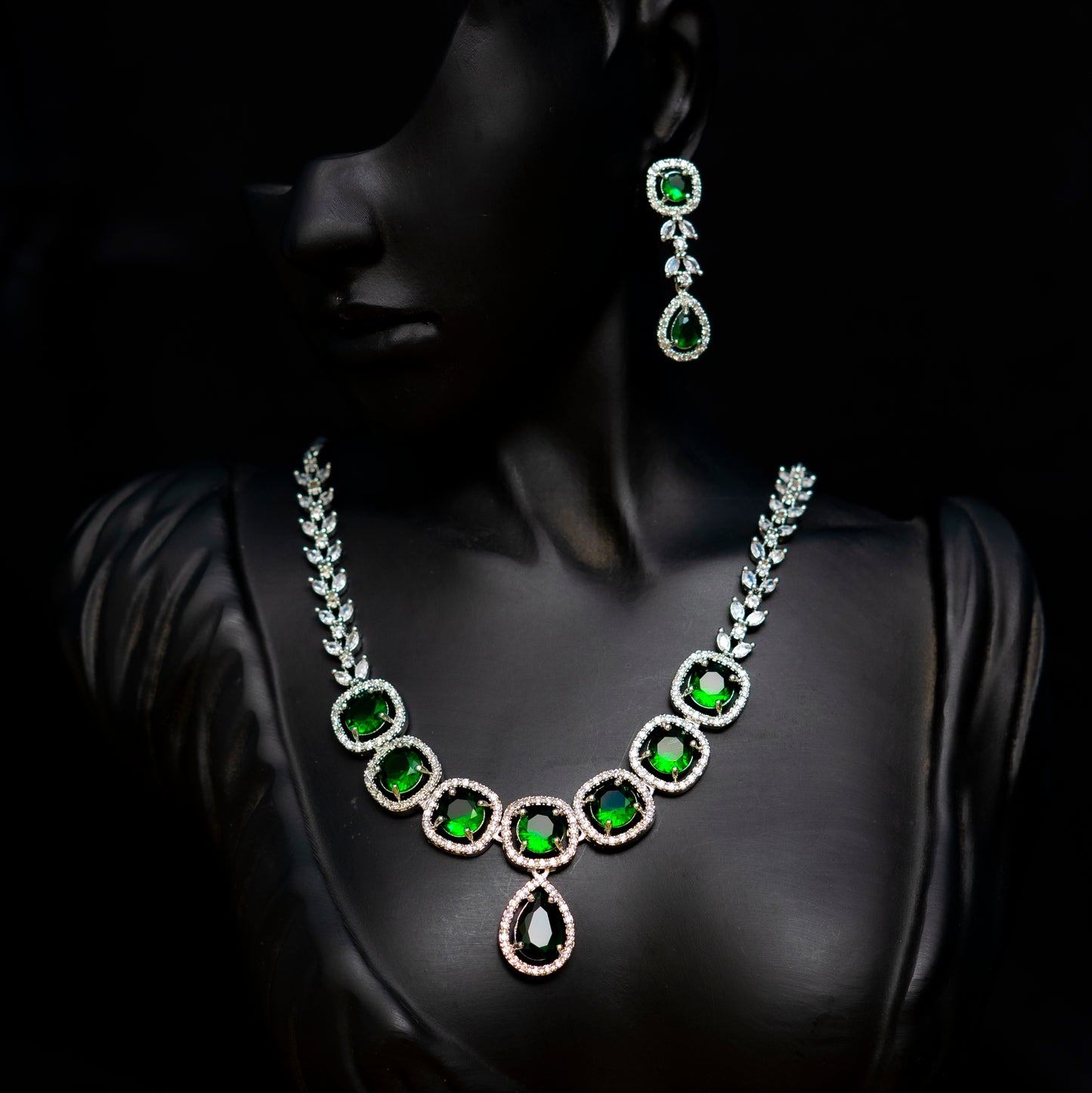 Green One Carat Necklace Set