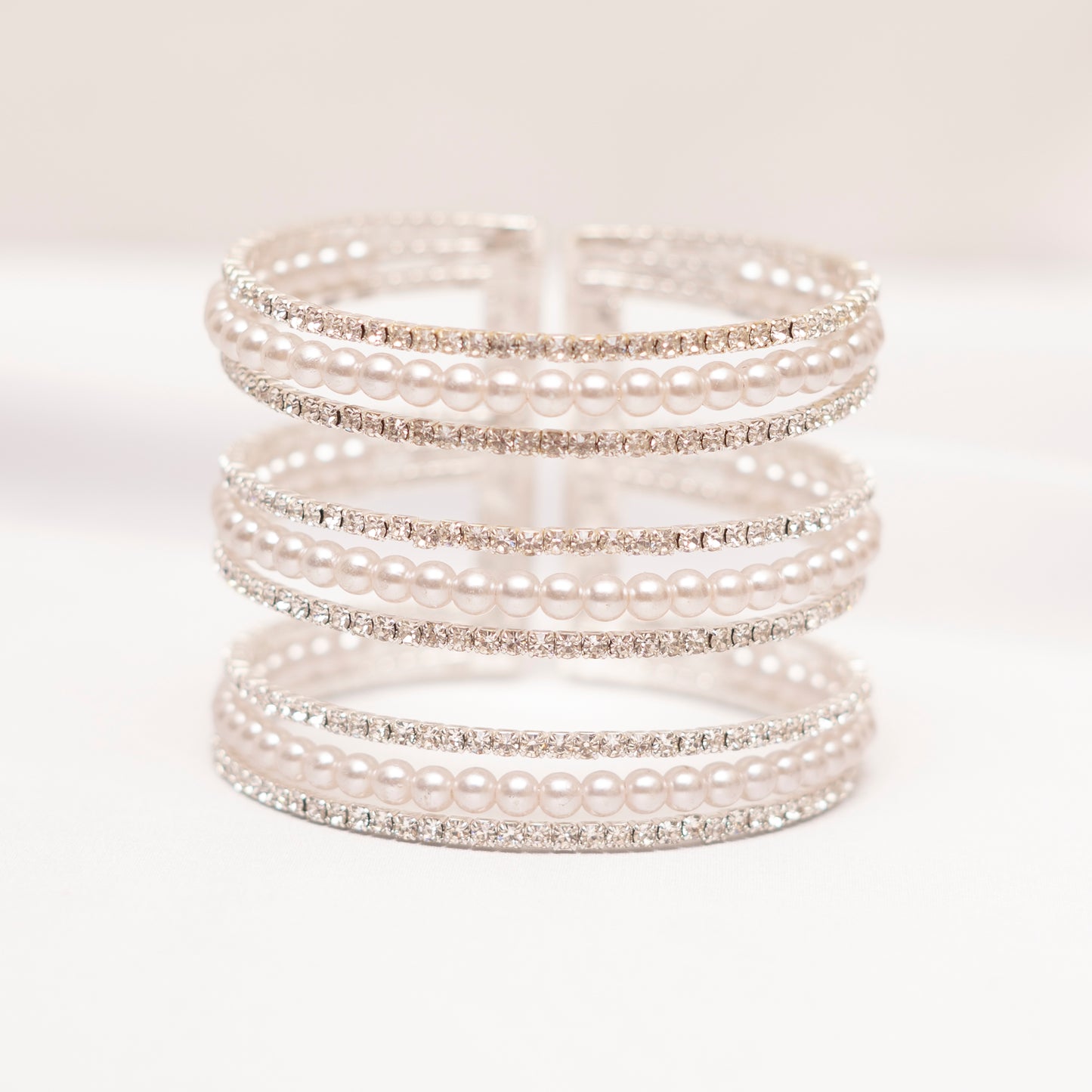 Pearls N Zirconia Bracelet (Adjustable size)