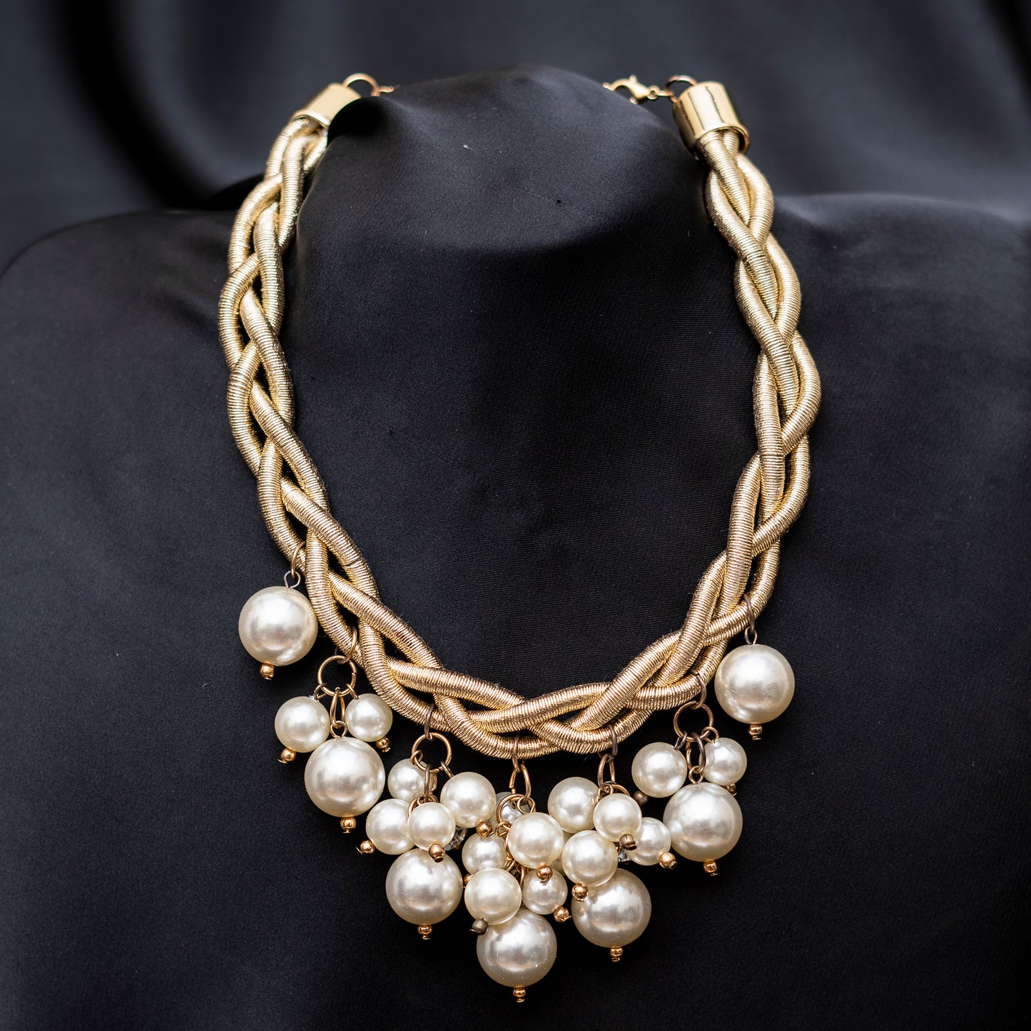 Pearls N Gold Necklace